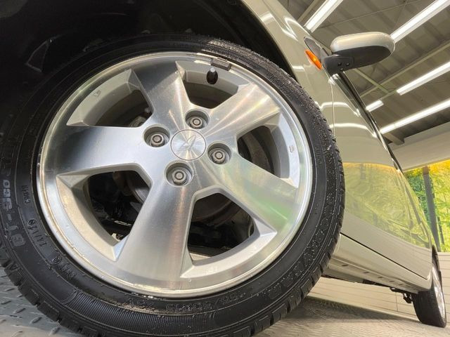 �y����15�C���`�A���~�z�C�[���z�O�ςɃ}�b�`���������A���~�z�C�[���𑕒����Ă���܂��B�e��ЊO�A���~�z�C�[����A�X�^�b�h���X�^�C�����戵�����Ă���܂��B���񂲑��k����������