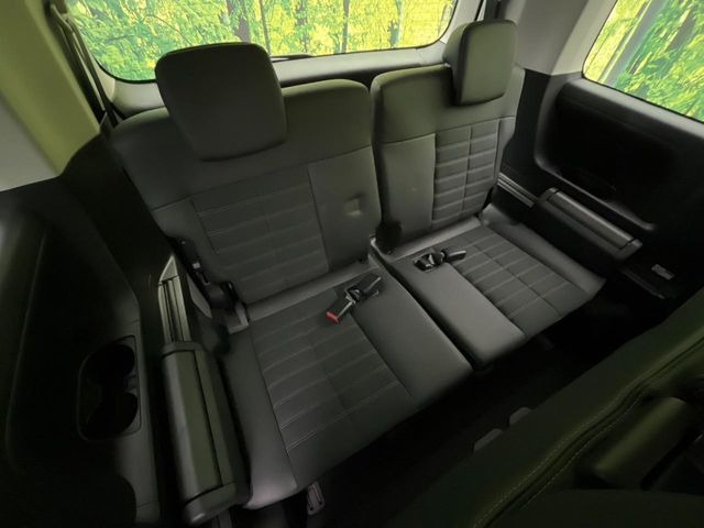 ���i���ȃI���W�i���t���A�}�b�g���I�v�V�����ɂĂ��p�ӂ��Ă���܂��B���D���ȃf�U�C����J���[�����Ԃɍ��킹�đI��ł����������Ƃ��ł��܂���