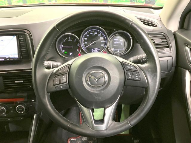 �y�����v�����X�e�A�����O�z�㎿�Ȋv���g�p���邱�ƂŁA��ɂ����������݂ƂĂ��^�]���₷���n���h���ł���