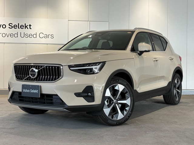 XC40ウルトラ B4 AWD 4WD