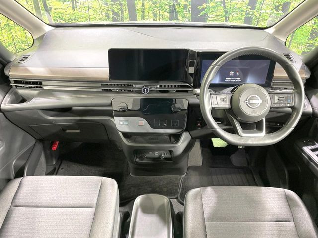 セレナ1.4 e-POWER ハイウェイスターV