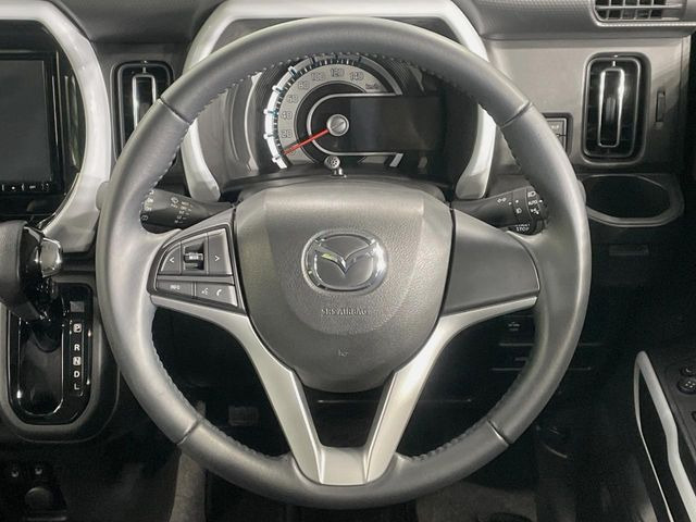 �y�����v�����X�e�A�����O�z�㎿�Ȋv���g�p���邱�ƂŁA��ɂ����������݂ƂĂ��^�]���₷���n���h���ł���