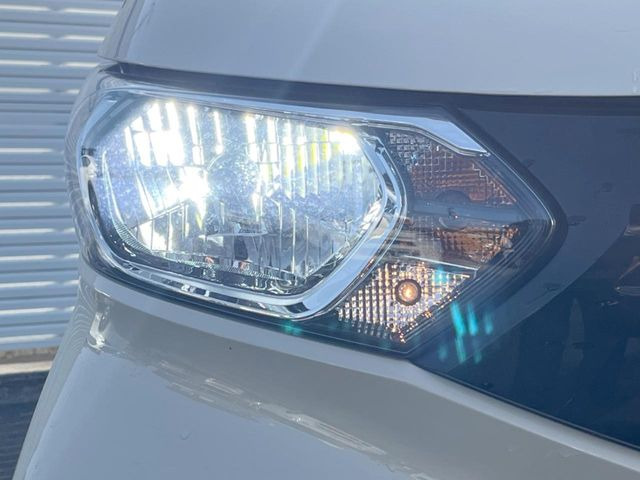 �yLED�w�b�h���C�g�z���V����ԑ��s�����ǍD�Ȏ��E���m�ۂ����S���ĉ^�]�ł��鍂�P�xLED�w�b�h���C�g�𑕔�!�_�����x�������A����d�͂��}�����Ă��܂��B