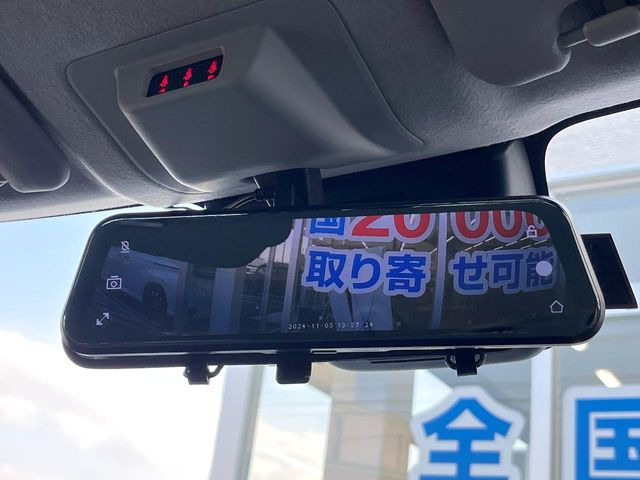 �y�f�W�^���C���i�[�~���[�z��Ȃ̑傫�ȉו��⓯��҂Ō�����m�F���Â炢���ł����S!�J�������B�e�����ԗ�����̉f�������[���~���[���ɕ\���B�N���A�Ȏ��E�ŏ󋵂̊m�F���\�ł�!