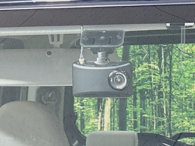 �y�h���C�u���R�[�_�[�z�h���C�u���R�[�_�[����!���s���͂������A������^�]�⎖�̂ɑ��������ہA�f���ŋL�^���A����̃��X�N�ɔ����܂��B���L�^�pSD�J�[�h�͂��q�l�����g�ł��������������K�v������܂��B