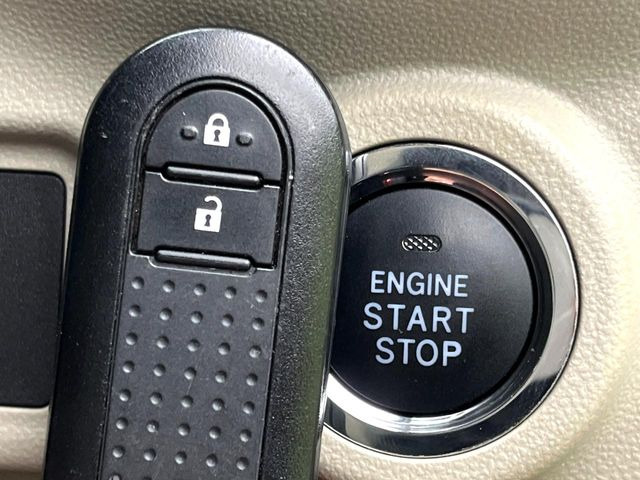 �y�L�[�t���[�V�X�e���z�J�o����|�P�b�g�ɓ��ꂽ�܂܂ł��h�A�̎{���E�������\�ȃX�}�[�g�L�[�𑕔��B�G���W���̃I���E�I�t�����J�M�����o���K�v����������Ƃ��Ă��֗��ł���