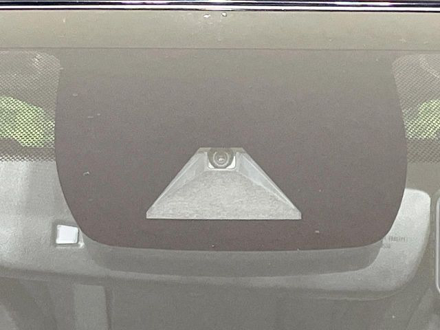 �y�g���^�Z�[�t�e�B�Z���X�z���s���ɑO���̎ԗ�����F�����A�Փ˂������Ȏ��͌x��ƃu���[�L�ŏՓˉ���Ɣ�Q�y�����A�V�X�g�B�����S�Ƀh���C�u�����y���݂��������܂��B