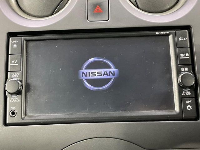 �y�����i�r�z�l�C�̏����i�r�𑕔����Ă���܂��B�i�r�̎g���₷���͂������A�I�[�f�B�I�@�\���[��!�L�����v�◷�s�͂������A�ʋ΂┃�����ȂǕ��i�̃h���C�u���y�����Ȃ�͂���