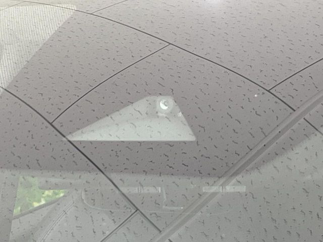 �y�C���e���W�F���g�G�}�[�W�F���V�[�u���[�L�z�t�����g�J�����őO���̎ԗ�����s�҂����m�B�Փ˂������Ȏ��͏Փ˔�Q�y���u���[�L���쓮�A�Փˉ�����T�|�[�g�B�����S�Ƀh���C�u�����y���݂��������܂��B