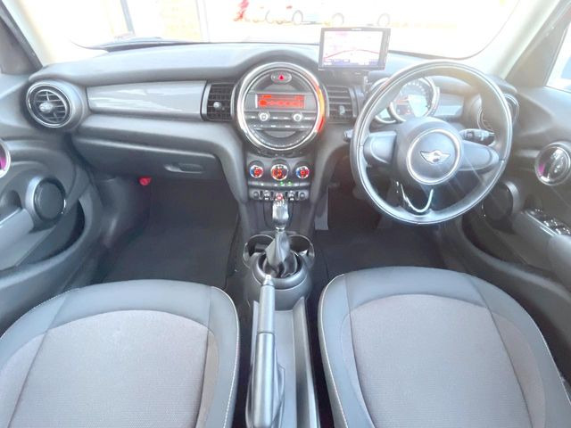 �A���ԃO���[�v���݌ɐ���2,000��!�S���̌n��X���烁�[�J�[�E�Ԏ��킸���Љ�o����̂ŁA���Ȃ��Ƀs�b�^���̂��Ԃ�������͂��ł���܂��͂��₢���킹��������