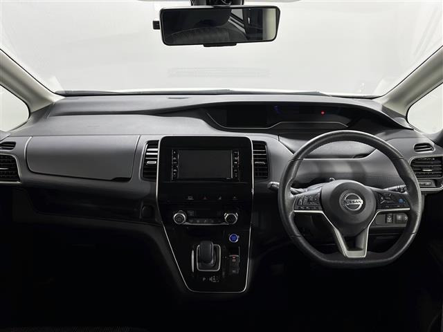 セレナ1.2 e-POWER ハイウェイスターV