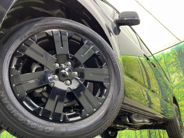 �y�O���[�h��p����18�C���`�A���~�z�C�[���z�f�U�C�����̍��������A���~�z�C�[���𑕒����Ă���܂��B�e��ЊO�A���~�z�C�[����A�X�^�b�h���X�^�C�����戵�����Ă���܂��B���񂲑��k����������