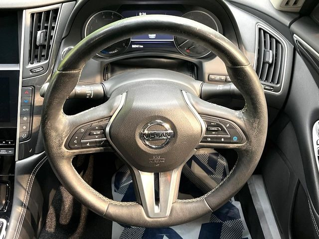 �y�����v�����X�e�A�����O�z�㎿�Ȋv���g�p���邱�ƂŁA��ɂ����������݂ƂĂ��^�]���₷���n���h���ł���