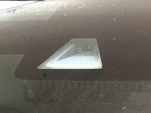 �y�X�}�[�g�V�e�B�u���[�L�T�|�[�g�z�ᑬ���s���ɑO���̎ԗ�����F�����A�Փ˂������Ȏ��͌x��ƃu���[�L�ŏՓˉ���Ɣ�Q�y�����A�V�X�g�B�����S�Ƀh���C�u�����y���݂��������܂��B