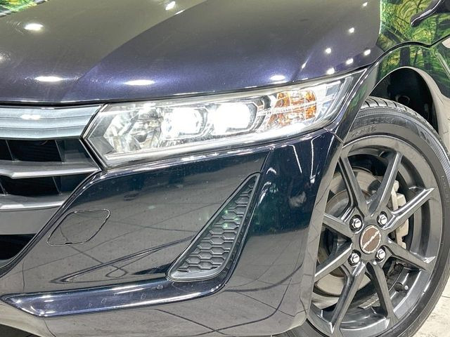 �yLED�w�b�h���C�g�z���V����ԑ��s�����ǍD�Ȏ��E���m�ۂ����S���ĉ^�]�ł��鍂�P�xLED�w�b�h���C�g�𑕔�!�_�����x�������A����d�͂��}�����Ă��܂��B