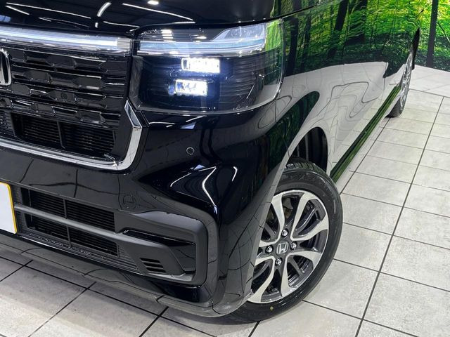 �yLED�w�b�h���C�g�z���V����ԑ��s�����ǍD�Ȏ��E���m�ۂ����S���ĉ^�]�ł��鍂�P�xLED�w�b�h���C�g�𑕔�!�_�����x�������A����d�͂��}�����Ă��܂��B