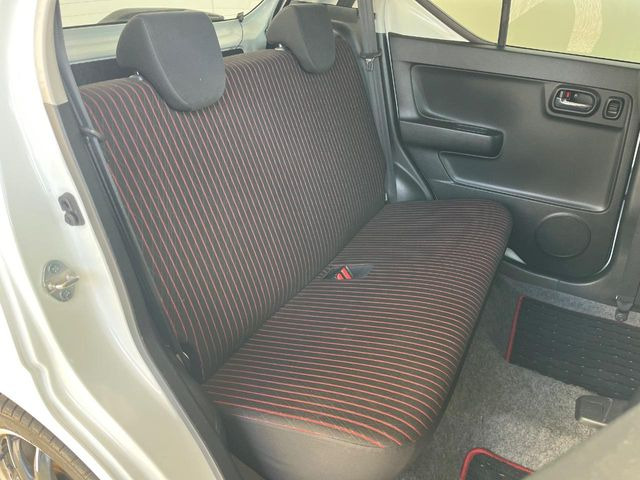 �㕔���Ȃ��C�ɂȂ�悤�ȃL�Y�E�����ւ��蓙�A�傫�ȃ_���[�W�͂Ȃ��A�ǍD�ȏ�Ԃł��B