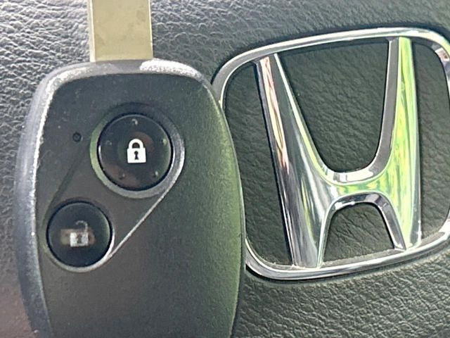 �y�L�[���X�z�������ꂽ�ꏊ����ł��{�^����Ńh�A�̊J���E�{�����ł���̂łƂ��Ă��֗�!�h�A�̌�������ɏ������邱�Ƃ�����܂����