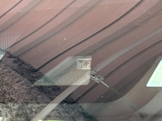 【トヨタセーフティセンス】走行中に前方の車両等を認識し、衝突しそうな時は警報とブレーキで衝突回避と被害軽減をアシスト。より安全にドライブをお楽しみいただけます。