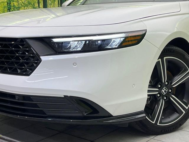 �yLED�w�b�h���C�g�z���V����ԑ��s�����ǍD�Ȏ��E���m�ۂ����S���ĉ^�]�ł��鍂�P�xLED�w�b�h���C�g�𑕔�!�_�����x�������A����d�͂��}�����Ă��܂��B