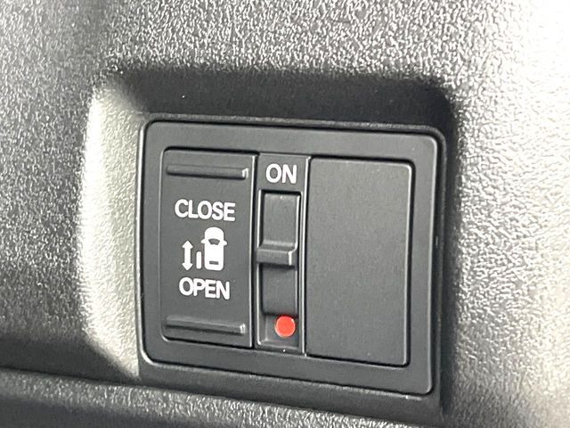 �y�p���[�X���C�h�h�A�z�X�}�[�g�L�[��^�]�Ȃ̃X�C�b�`�ŃX���C�h�h�A�̊J���\���d��������͂����ăh�A���J����K�v�������A���������q�l�ł��A�d���ו��������Ă��鎞�����N�ɊJ���߂ł��܂���