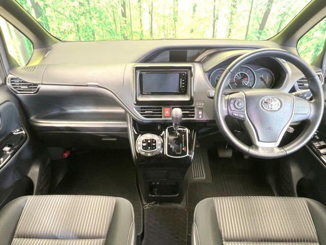 ヴォクシー2.0 ZS