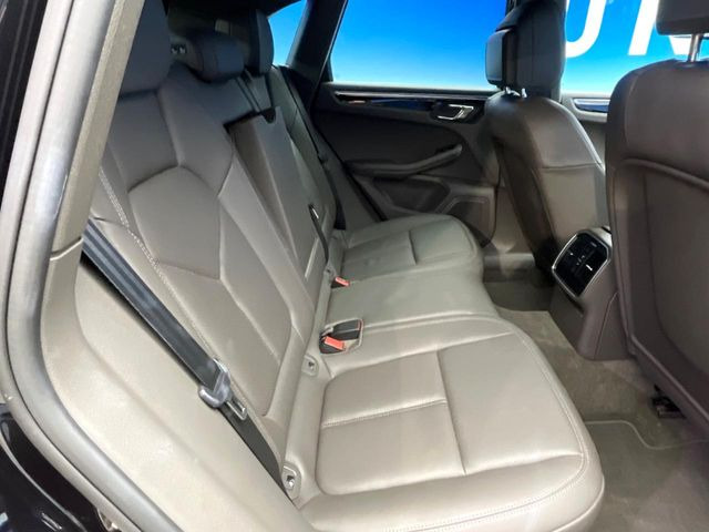 ���㕔���Ȃ��C�ɂȂ�悤�ȃL�Y�E�����ւ��蓙�A�傫�ȃ_���[�W�͂Ȃ��A�ǍD�ȏ�Ԃł��B