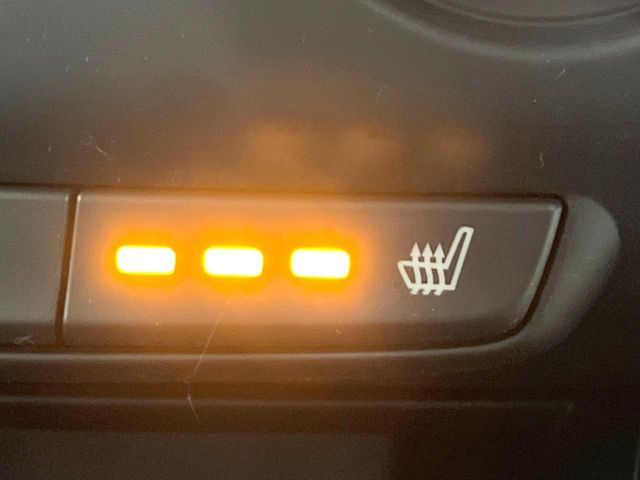 �y�V�[�g�q�[�^�[�z�������ɏd�󂷂�V�[�g�q�[�^�[!�G�A�R����葁�����܂��Ă����̂Ŋ�����̐l�����S�ł��ˁ�G�A�R���̉����͊������邩����A�Ƃ������ɂ����������߂ł��B