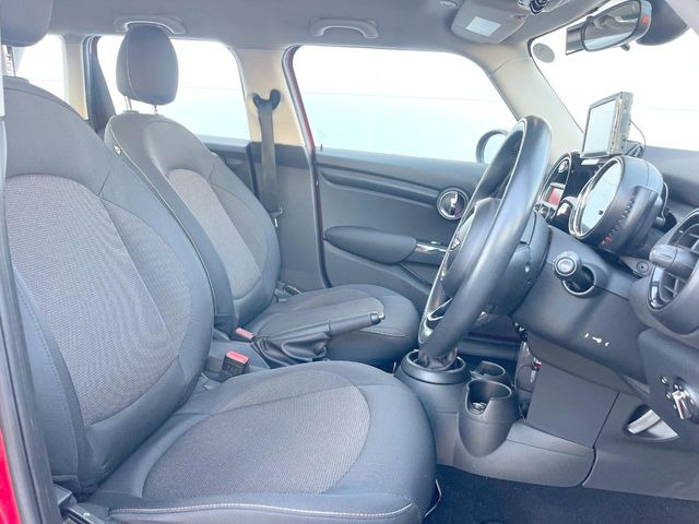 ���V�[�g�̎g�p��:�j��E�ւ�������Ȃ��A�����̒ʂ肫�ꂢ�ȏ�Ԃ��ێ����Ă���܂��B�܂��A�����N���[�j���O�E�R�[�e�B���O�����p�����������܂��B