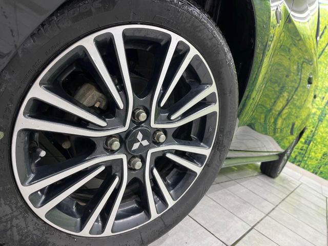 �y����15�C���`�A���~�z�C�[���z�O�ςɃ}�b�`���������A���~�z�C�[���𑕒����Ă���܂��B�e��ЊO�A���~�z�C�[����A�X�^�b�h���X�^�C�����戵�����Ă���܂��B���񂲑��k����������