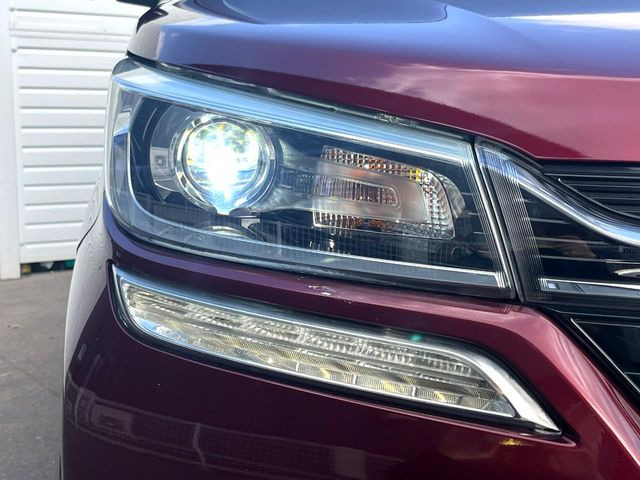 �yLED�w�b�h���C�g�z���V����ԑ��s�����ǍD�Ȏ��E���m�ۂ����S���ĉ^�]�ł��鍂�P�xLED�w�b�h���C�g�𑕔�!�_�����x�������A����d�͂��}�����Ă��܂��B