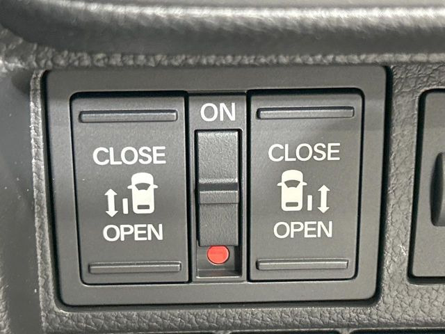 �y�����p���[�X���C�h�h�A�z�X�}�[�g�L�[��^�]�Ȃ̃X�C�b�`�Ō�ȗ����X���C�h�h�A�̊J���\���d��������͂����ăh�A���J����K�v�������A�����Ȃ��q�l�ł��ȒP�ɊJ���߂ł����K�ł���