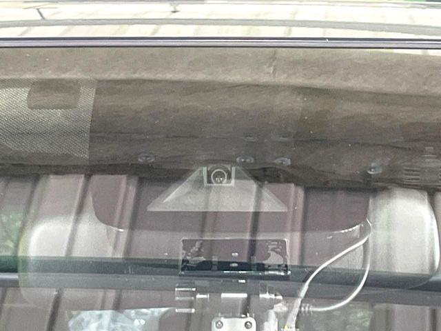 �y�g���^�Z�[�t�e�B�Z���X�z���s���ɑO���̎ԗ�����F�����A�Փ˂������Ȏ��͌x��ƃu���[�L�ŏՓˉ���Ɣ�Q�y�����A�V�X�g�B�����S�Ƀh���C�u�����y���݂��������܂��B