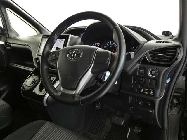 ヴォクシー2.0 ZS 煌