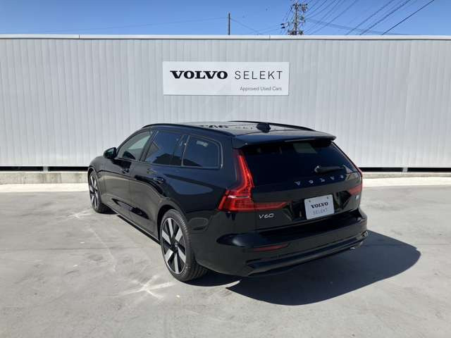 V60リチャージ PHEV T6 AWD アルティメット 4WD