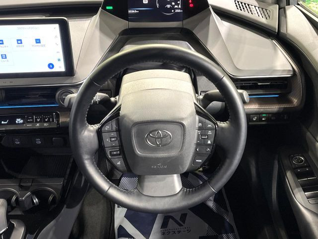 �y�����v�����X�e�A�����O�z�㎿�Ȋv���g�p���邱�ƂŁA��ɂ����������݂ƂĂ��^�]���₷���n���h���ł���