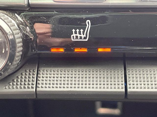 ���t�����g�V�[�g�q�[�e�B���O:�^�]�ȁE����ȋ��ɎO�i�K�Œ��߂��\�ȃV�[�g�q�[�^�[�𑕔����Ă���܂��B�G�߂��킸���K�ɂ��g�p���������܂��B