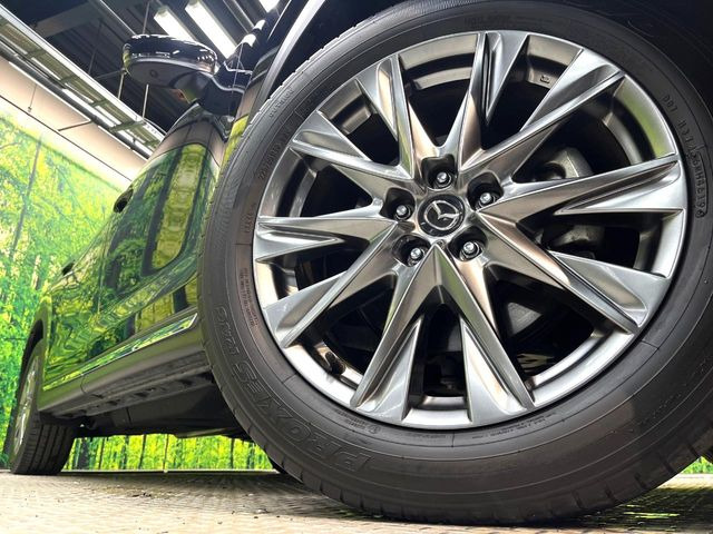 �y����19�C���`�A���~�z�C�[���z�O�ςɃ}�b�`���������A���~�z�C�[���𑕒����Ă���܂��B�e��ЊO�A���~�z�C�[����A�X�^�b�h���X�^�C�����戵�����Ă���܂��B���񂲑��k����������