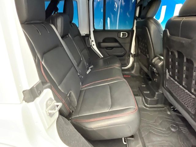 ���㕔���Ȃ��C�ɂȂ�悤�ȃL�Y�E�����ւ��蓙�A�傫�ȃ_���[�W�͂Ȃ��A�ǍD�ȏ�Ԃł��B