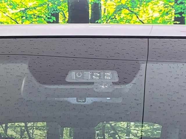 �y�O�He-Assist�z���s���ɑO���̎ԗ�����F�����A�Փ˂������Ȏ��͌x��ƃu���[�L�ŏՓˉ���Ɣ�Q�y�����A�V�X�g�B�����S�Ƀh���C�u�����y���݂��������܂��B