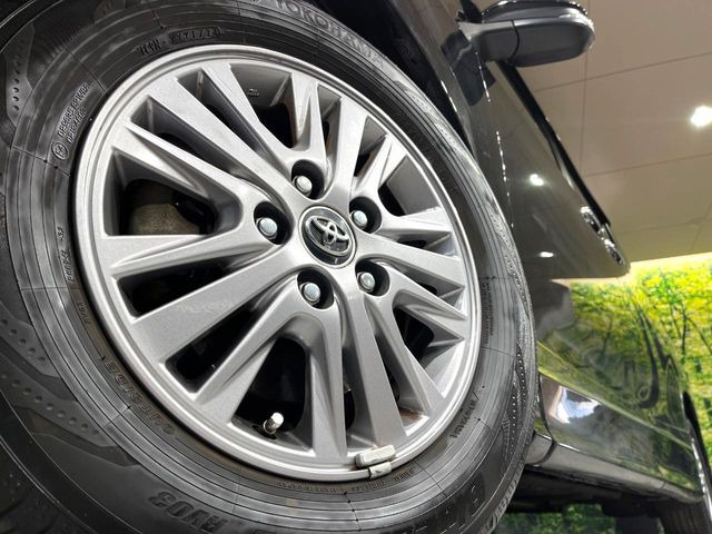 �y�����A���~�z�C�[���z�O�ςɃ}�b�`���������A���~�z�C�[���𑕒����Ă���܂��B�e��ЊO�A���~�z�C�[����A�X�^�b�h���X�^�C�����戵�����Ă���܂��B���񂲑��k����������