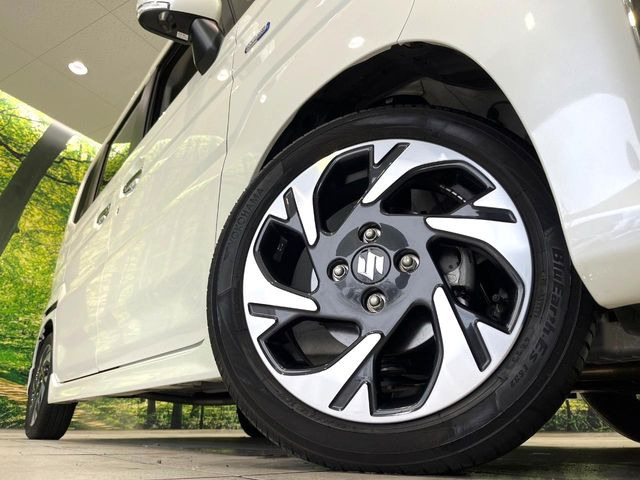 �y����15�C���`�A���~�z�C�[���z�O�ςɃ}�b�`���������A���~�z�C�[���𑕒����Ă���܂��B�e��ЊO�A���~�z�C�[����A�X�^�b�h���X�^�C�����戵�����Ă���܂��B���񂲑��k����������