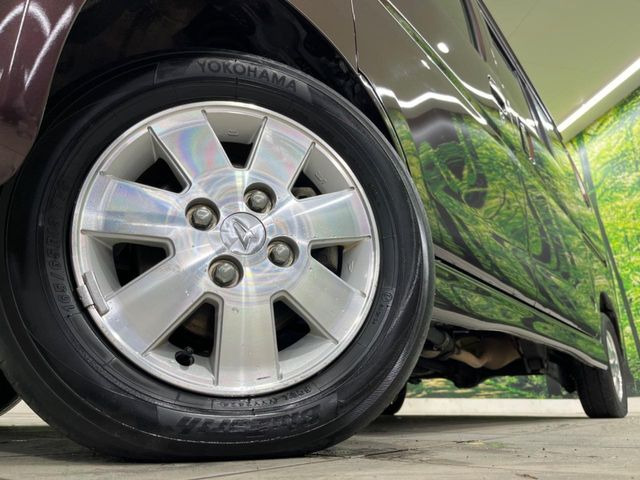 �y����13�C���`�A���~�z�C�[���z�O�ςɃ}�b�`���������A���~�z�C�[���𑕒����Ă���܂��B�e��ЊO�A���~�z�C�[����A�X�^�b�h���X�^�C�����戵�����Ă���܂��B���񂲑��k����������