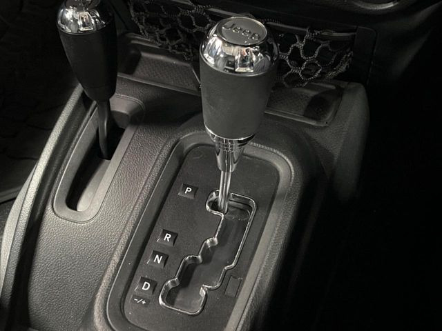 ��MT���[�h�t��AT:�ʏ�͎����ł����Ȃ���ϑ�(�M�A�`�F���W)���h���C�o�[�̑���ɂ���ĈӐ}�I�ɕς�����V�X�e���ł��B����w���i�̃h���C�u�����y���݂��������܂�!