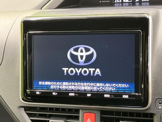 【純正9型ナビ】人気の純正ナビを装備。オーディオ機能も充実しており、Bluetooth接続すればお持ちのスマホやMP3プレイヤーの音楽を再生可能!毎日の運転がさらに楽しくなります!!