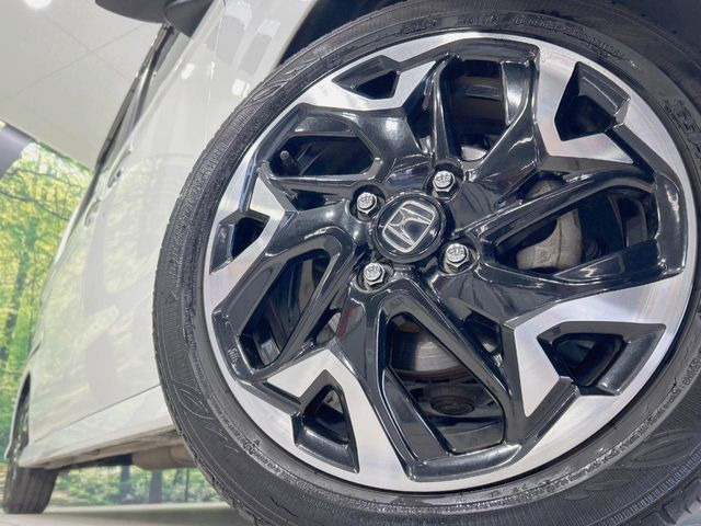 �y����15�C���`�A���~�z�C�[���z�O�ςɃ}�b�`���������A���~�z�C�[���𑕒����Ă���܂��B�e��ЊO�A���~�z�C�[����A�X�^�b�h���X�^�C�����戵�����Ă���܂��B���񂲑��k����������