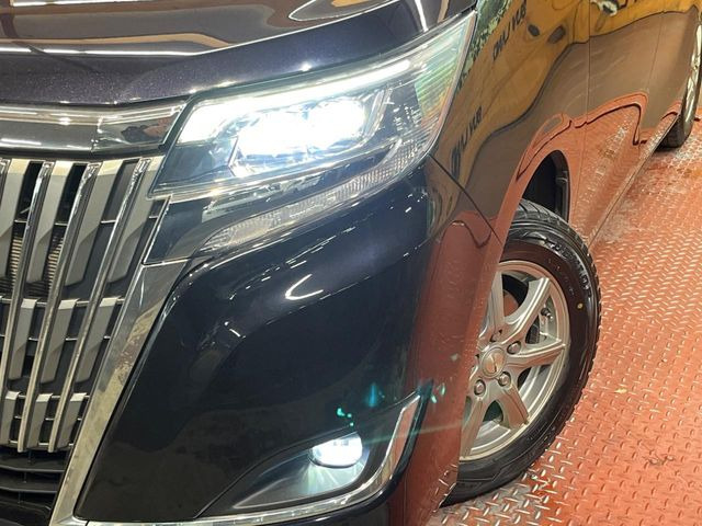 �yLED�w�b�h���C�g�z���V����ԑ��s�����ǍD�Ȏ��E���m�ۂ����S���ĉ^�]�ł��鍂�P�xLED�w�b�h���C�g�𑕔�!�_�����x�������A����d�͂��}�����Ă��܂��B