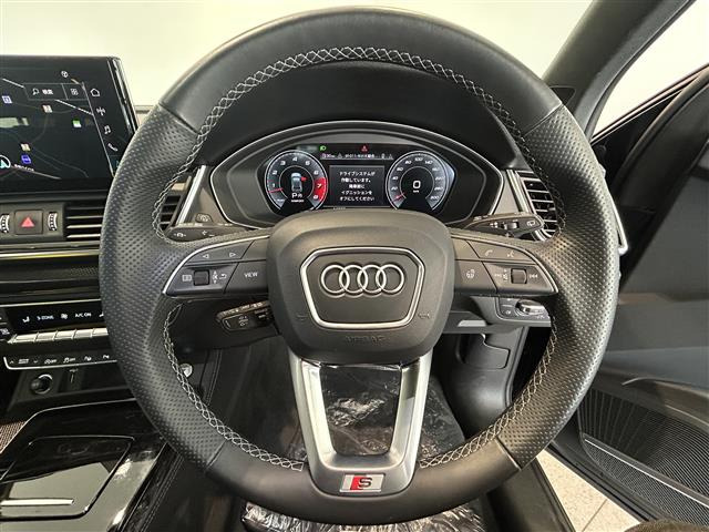 SQ5スポーツバック3.0 4WD