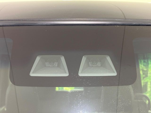 �y�X�}�[�g�A�V�X�g�z���s���ɑO���̎ԗ�����F�����A�Փ˂������Ȏ��͌x��ƃu���[�L�ŏՓˉ���Ɣ�Q�y�����A�V�X�g�B�����S�Ƀh���C�u�����y���݂��������܂��B