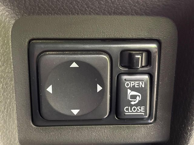 �y�d���i�[�~���[�z�T�C�h�~���[�͓d���i�[���ƂȂ��Ă���A�������ԏ�ł��L�Y�������X�N��}�����܂��B